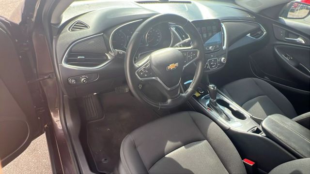 Vehicle image 20 of 30