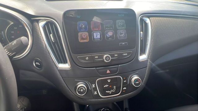 Vehicle image 14 of 30
