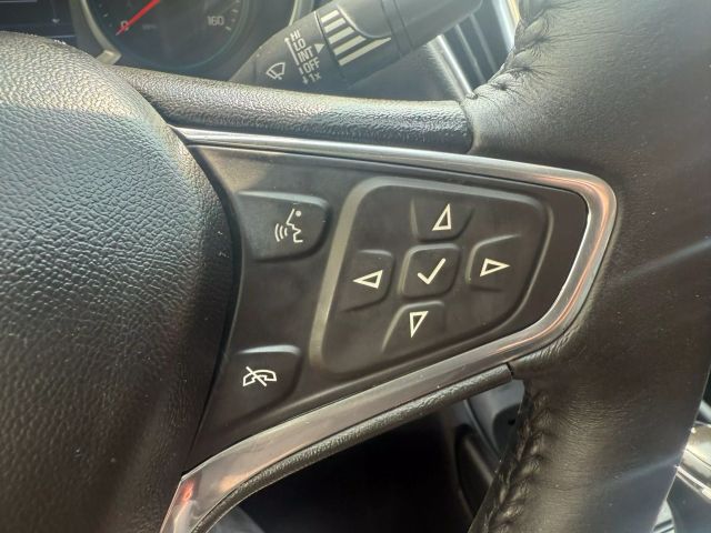Vehicle image 14 of 39