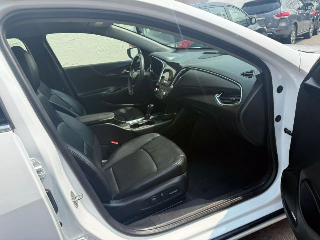 Vehicle image 26 of 39
