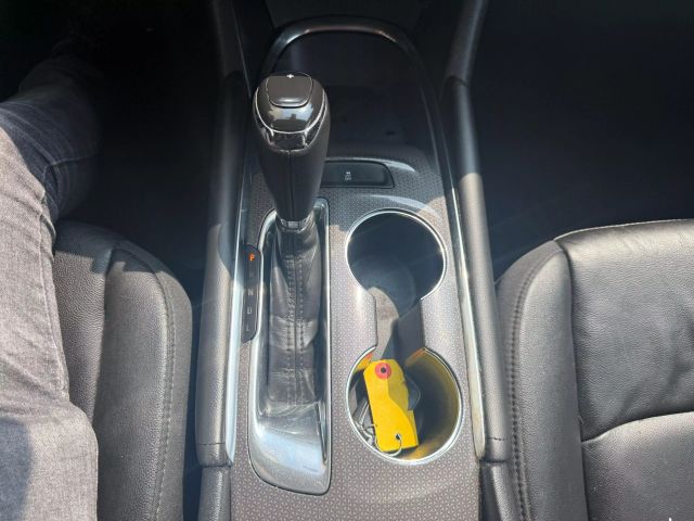 Vehicle image 20 of 39