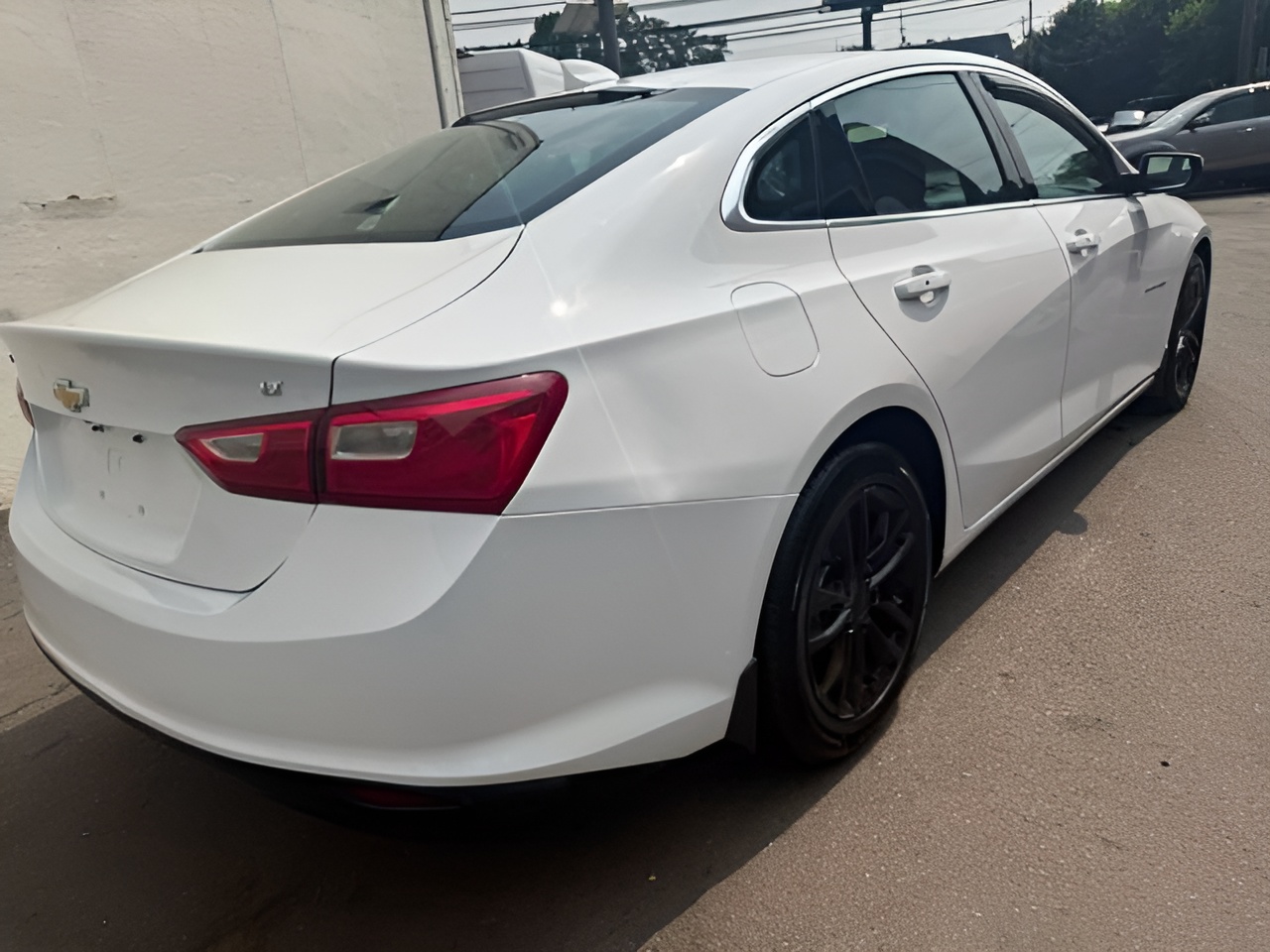 Vehicle image 36 of 39