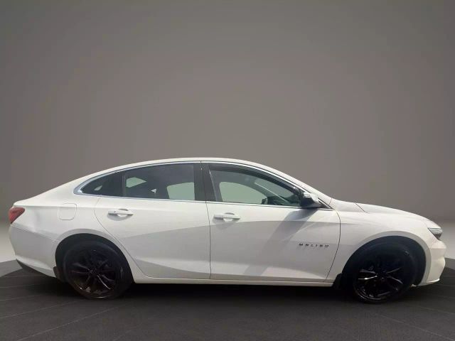 Vehicle image 4 of 39