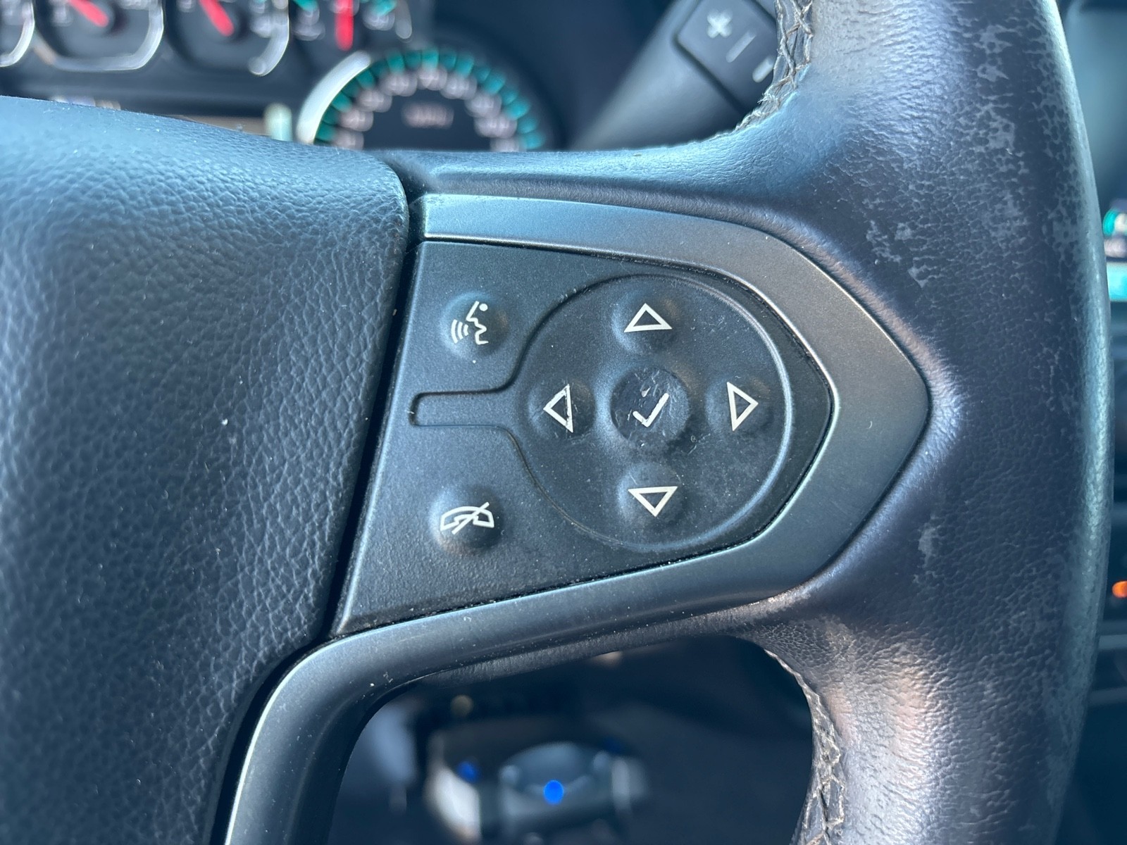 Vehicle image 16 of 31