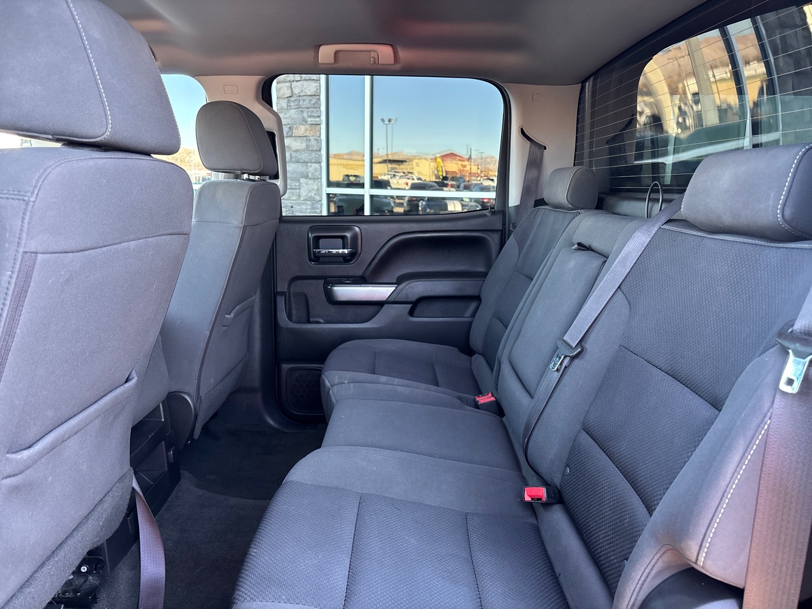 Vehicle image 24 of 31