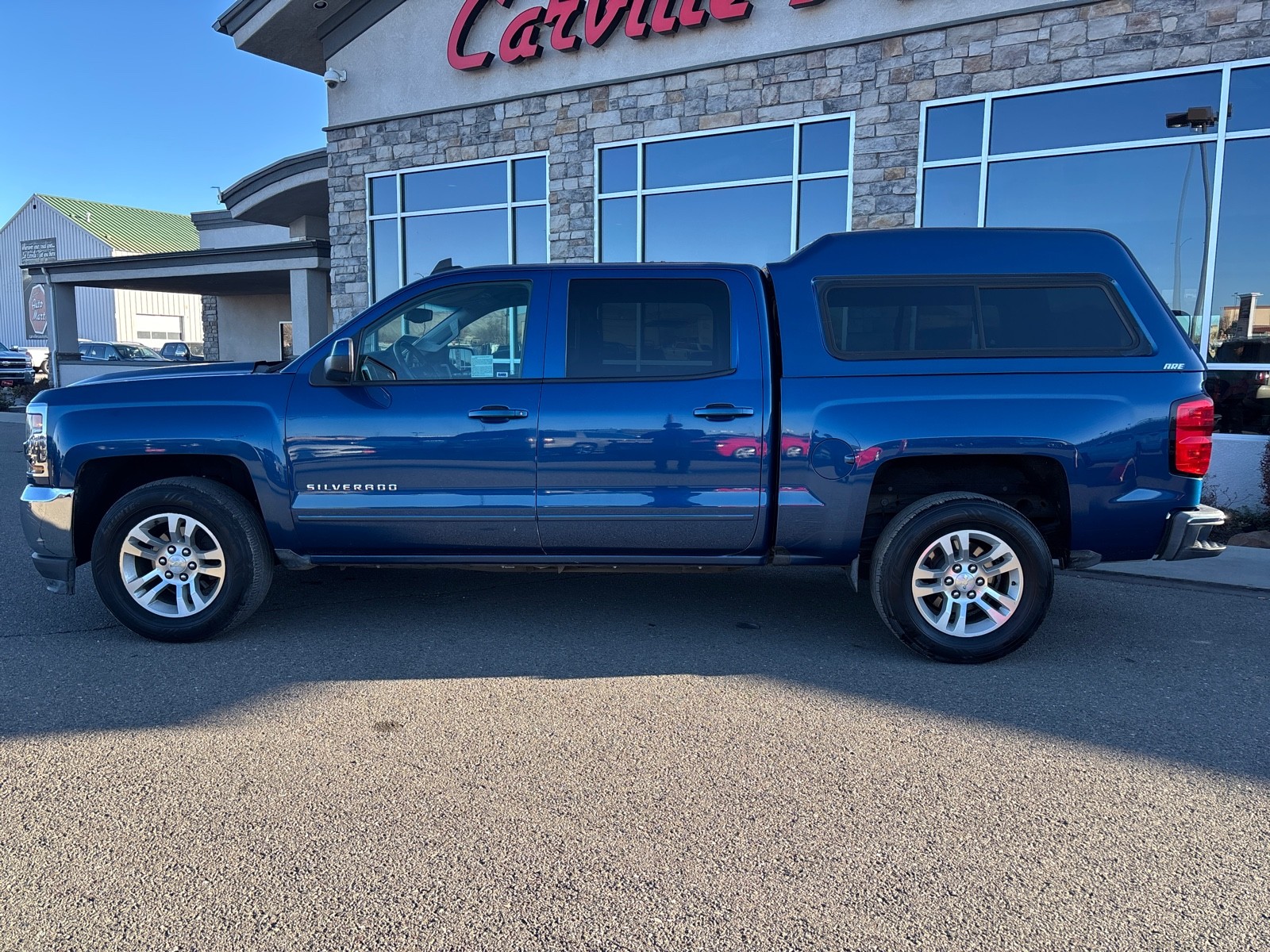 Vehicle image 2 of 31