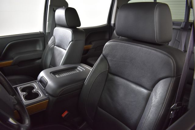Vehicle image 14 of 30