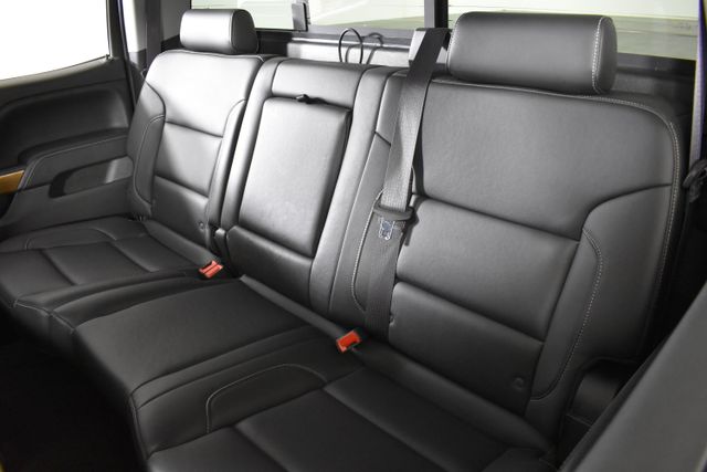 Vehicle image 15 of 30