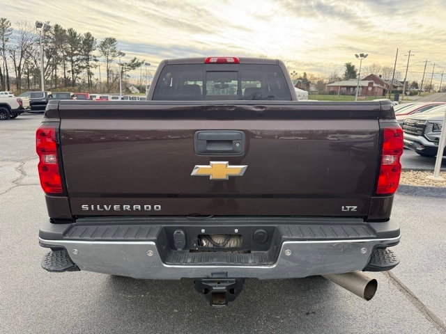 2016 Chevrolet Silverado 3500HD LTZ Image 6 of 12