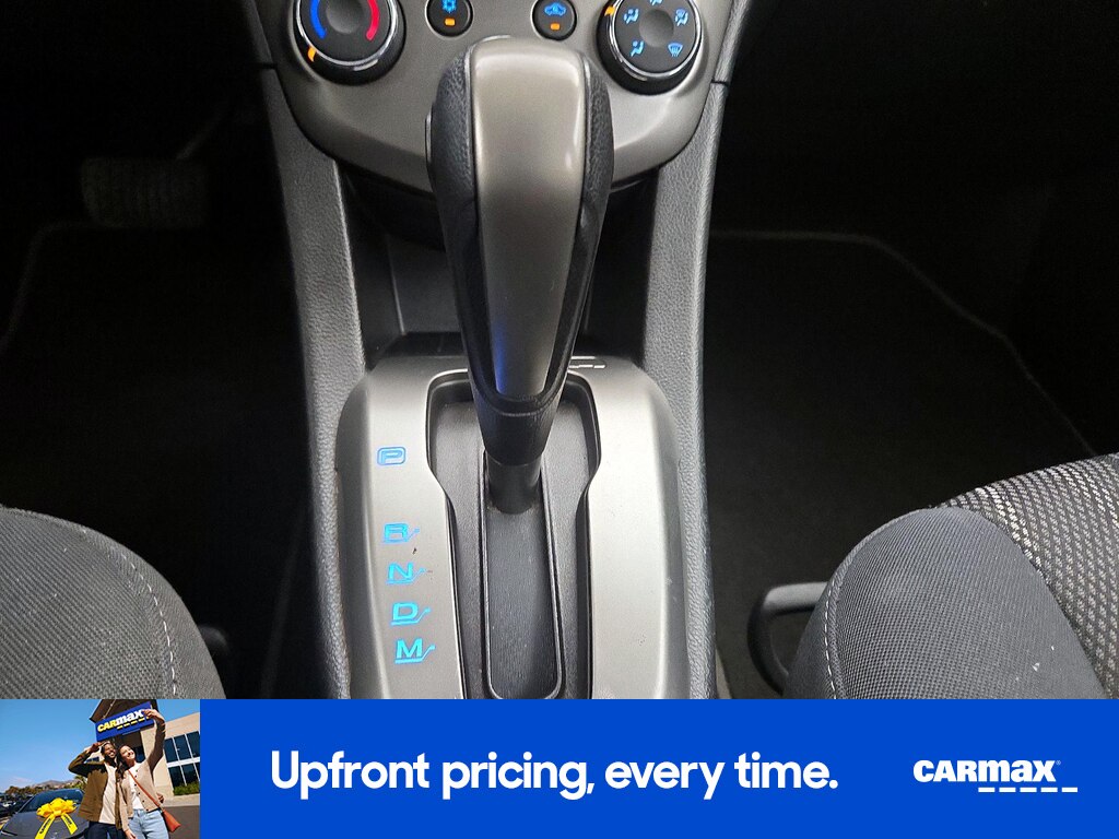 2016 Chevrolet Sonic LT Image 15 of 18