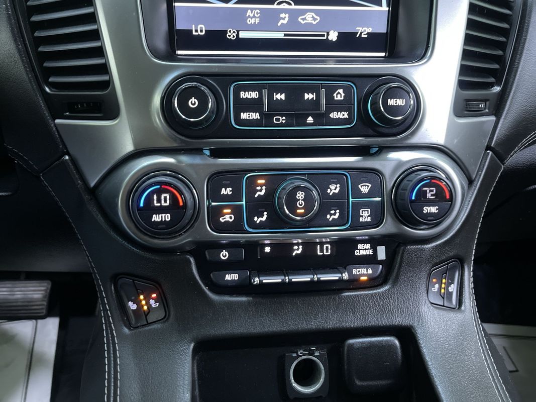 2016 Chevrolet Suburban LT Image 29 of 31