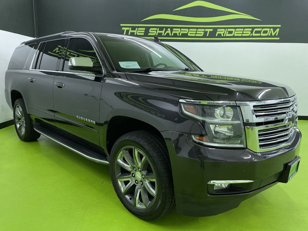 2016 Chevrolet Suburban LTZ Image 3 of 29