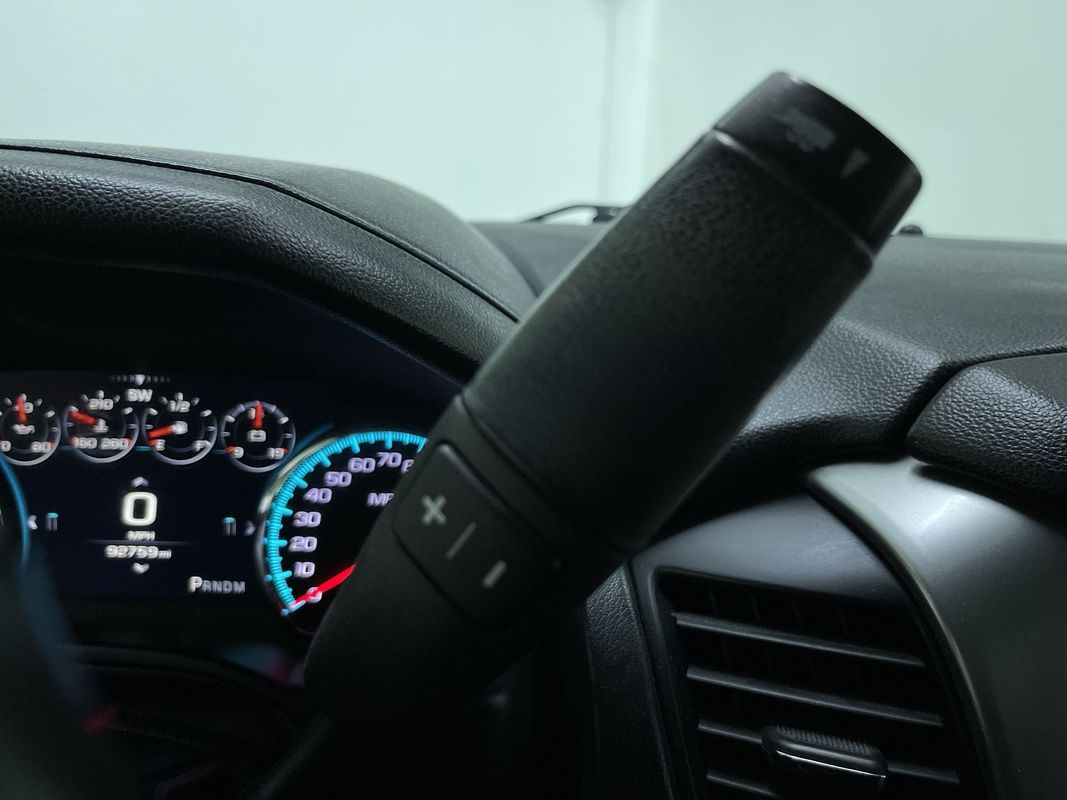 2016 Chevrolet Suburban LTZ Image 29 of 29