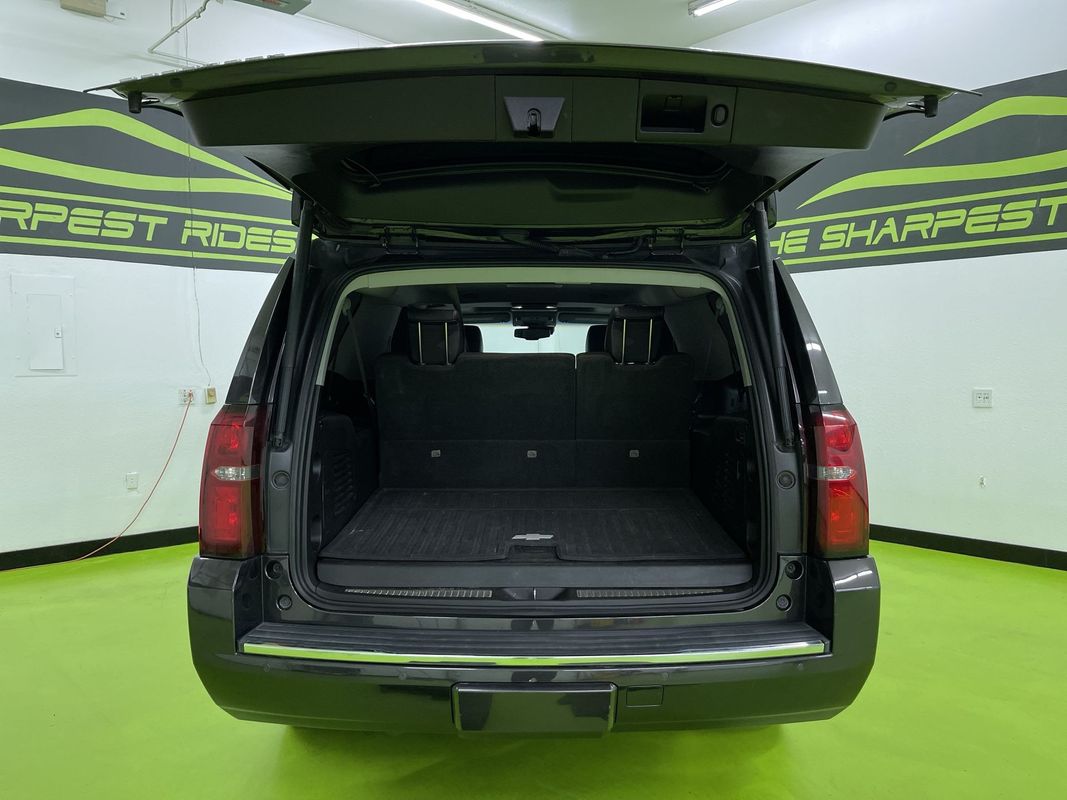 2016 Chevrolet Suburban LTZ Image 9 of 29