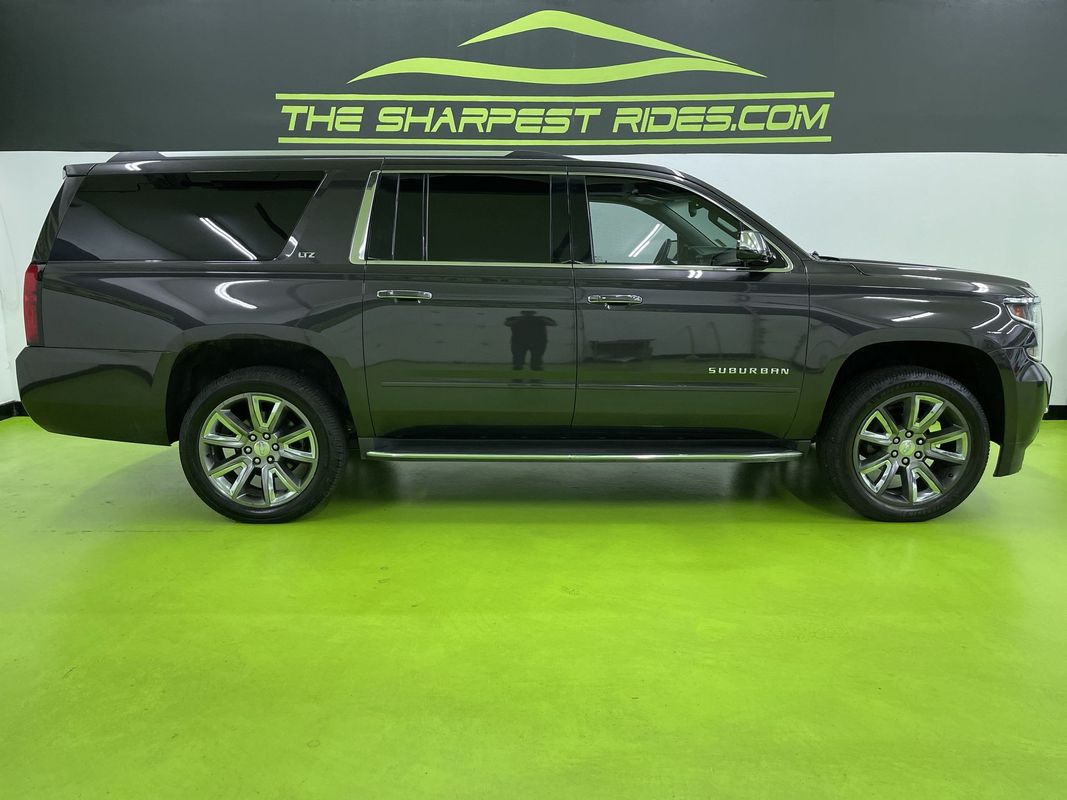 2016 Chevrolet Suburban LTZ Image 4 of 29