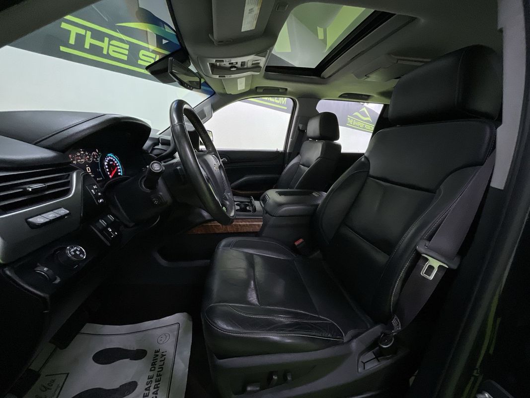 2016 Chevrolet Suburban LTZ Image 13 of 29