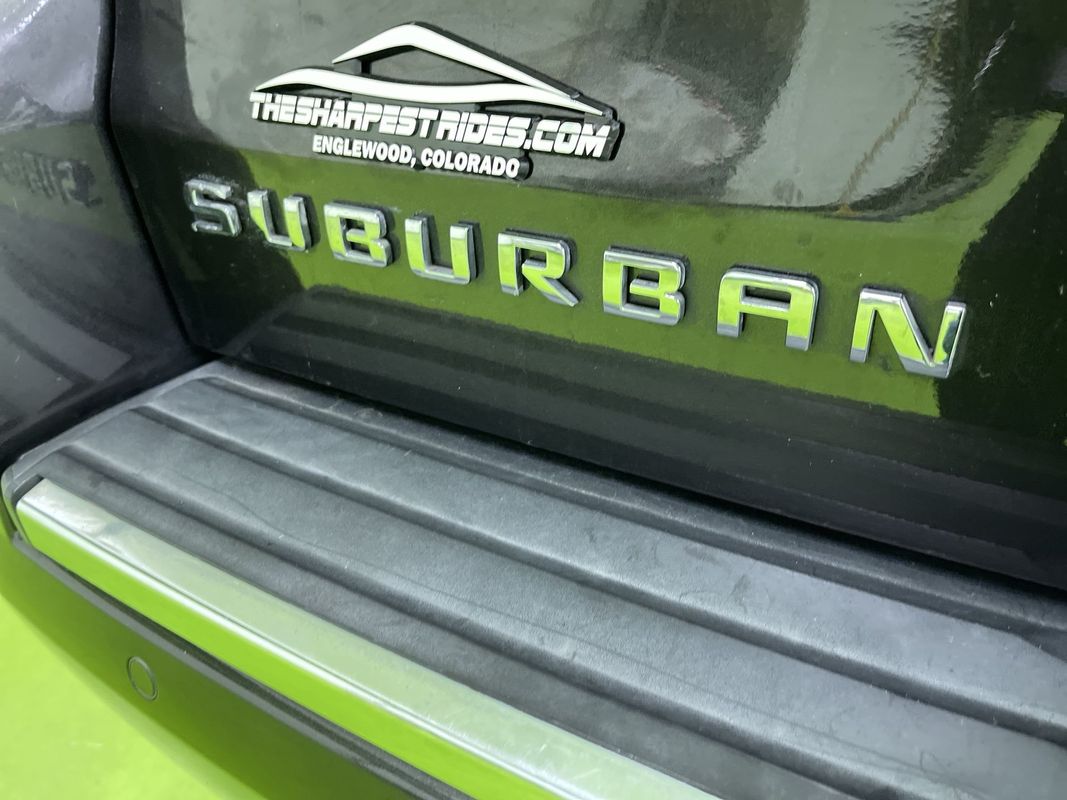 2016 Chevrolet Suburban LTZ Image 24 of 29