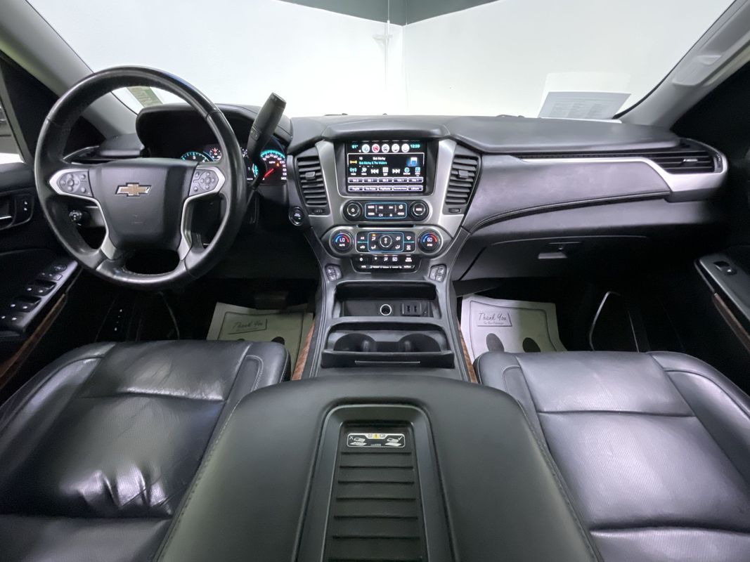 2016 Chevrolet Suburban LTZ Image 15 of 29