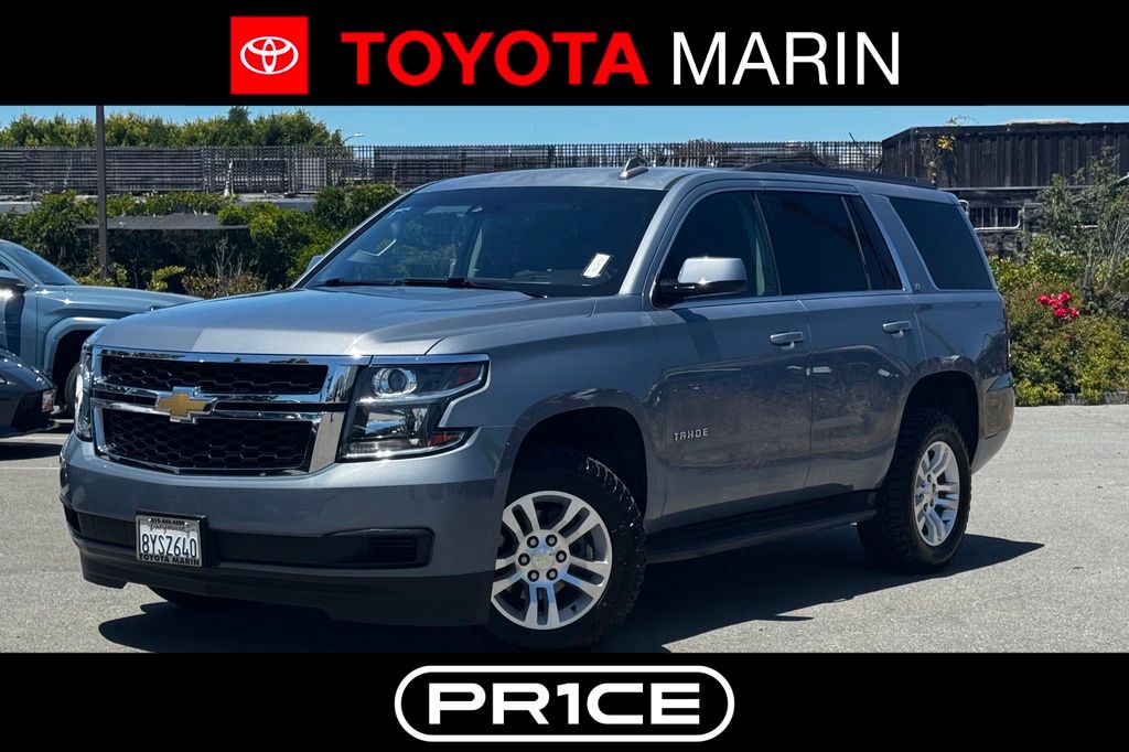 2016 Chevrolet Tahoe LT Image 2 of 42