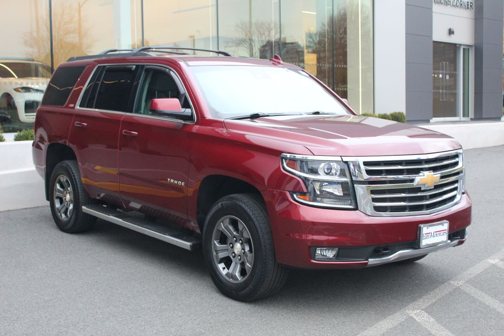 2016 Chevrolet Tahoe LT Image 3 of 30