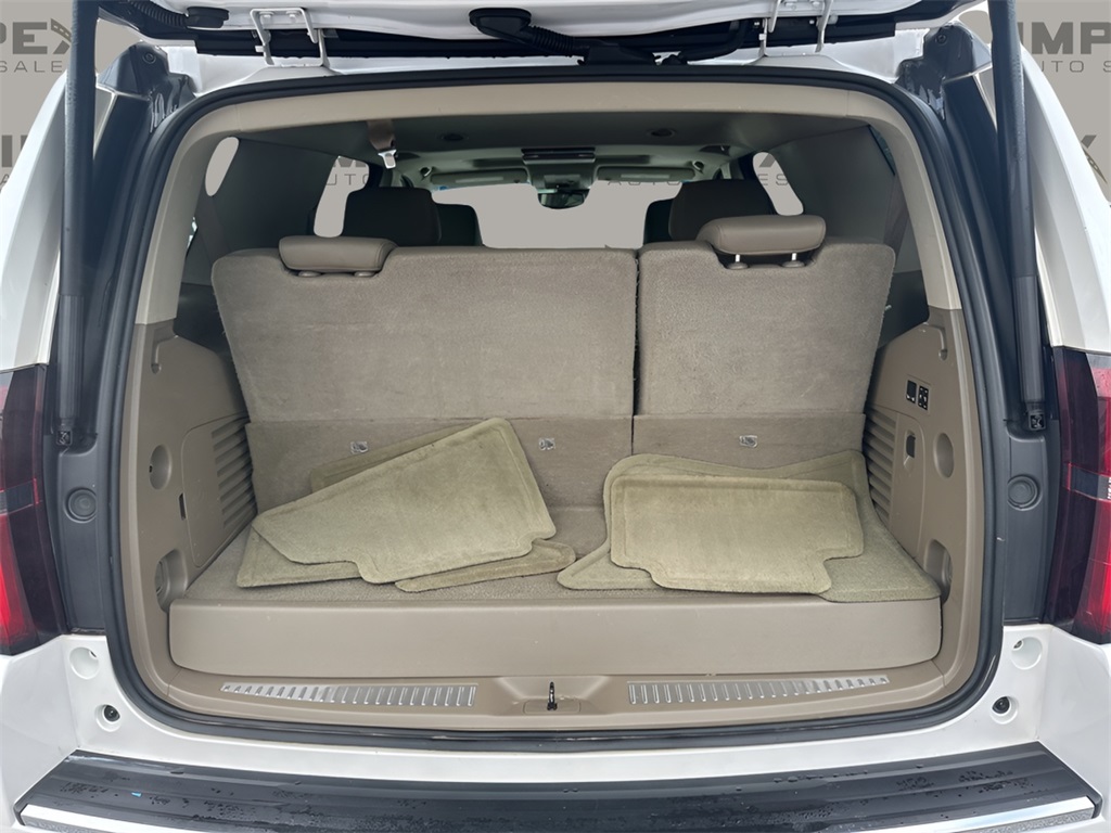 2016 Chevrolet Tahoe LTZ Image 13 of 40