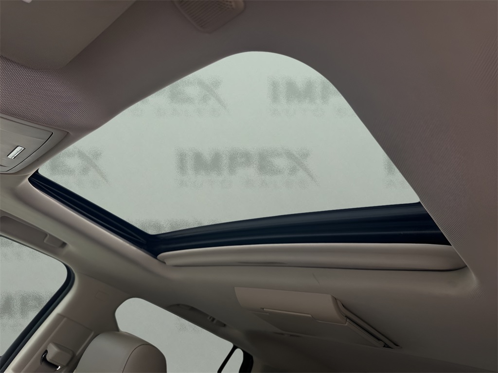 2016 Chevrolet Tahoe LTZ Image 31 of 40