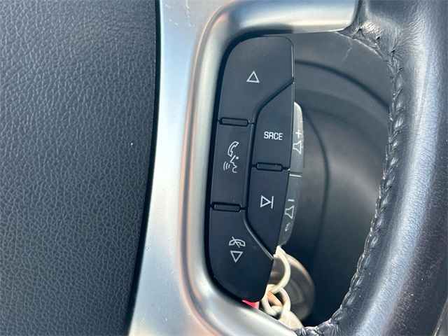 Vehicle image 36 of 43