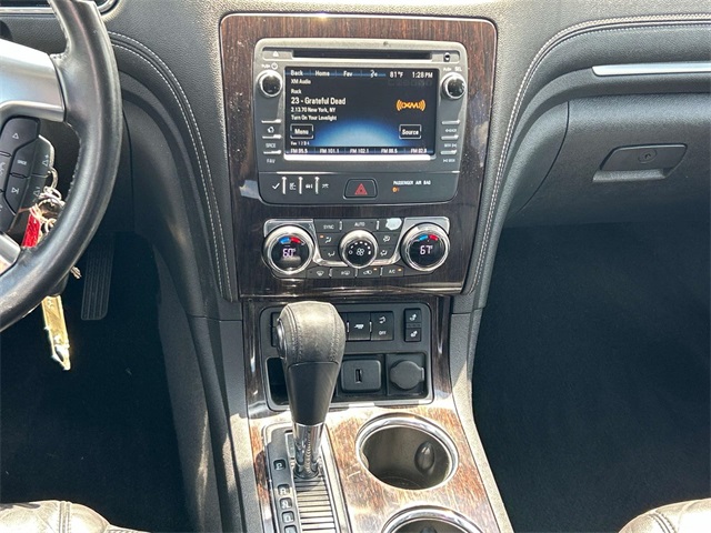 Vehicle image 16 of 43