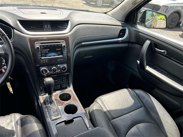Vehicle image 15 of 43