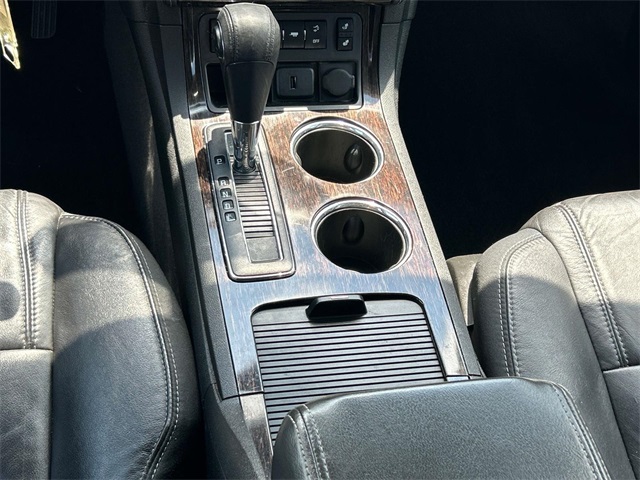 Vehicle image 17 of 43