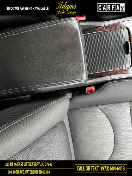 Vehicle image 11 of 19