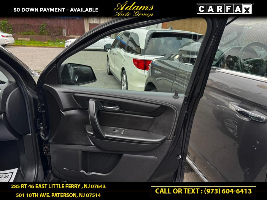 Vehicle image 5 of 19