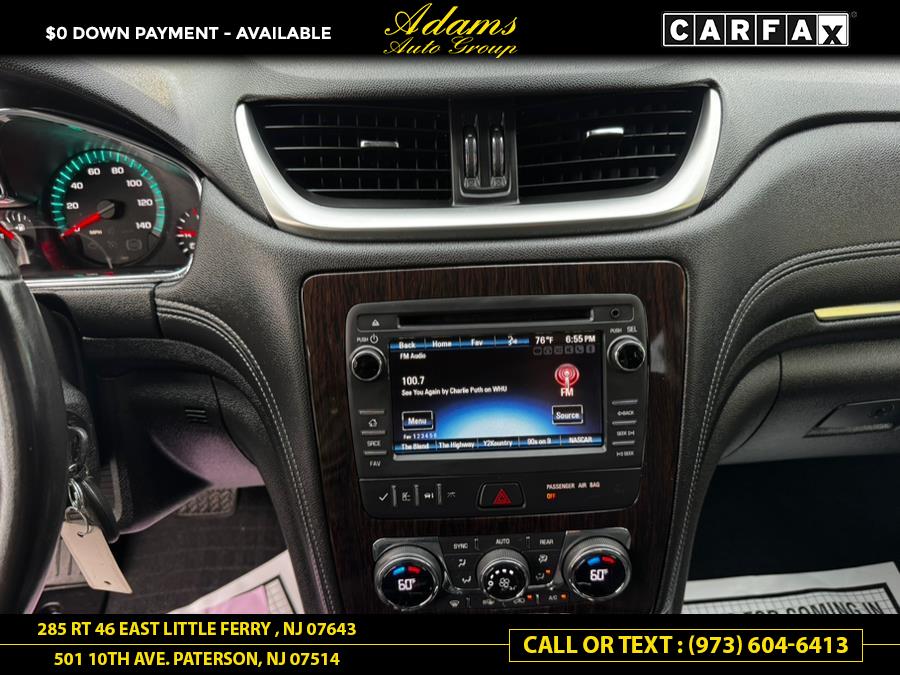 Vehicle image 10 of 19