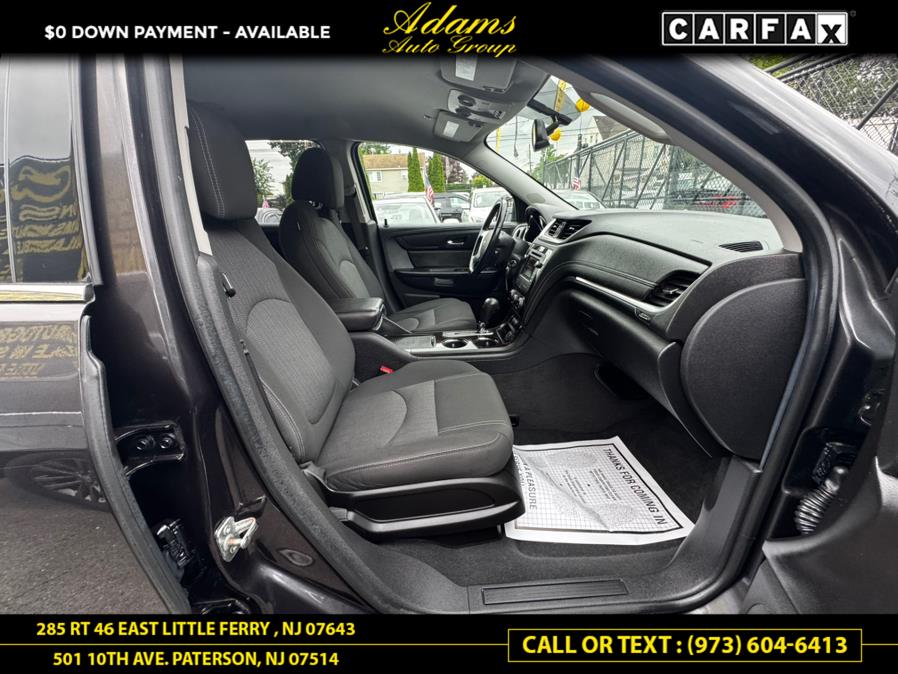 Vehicle image 7 of 19