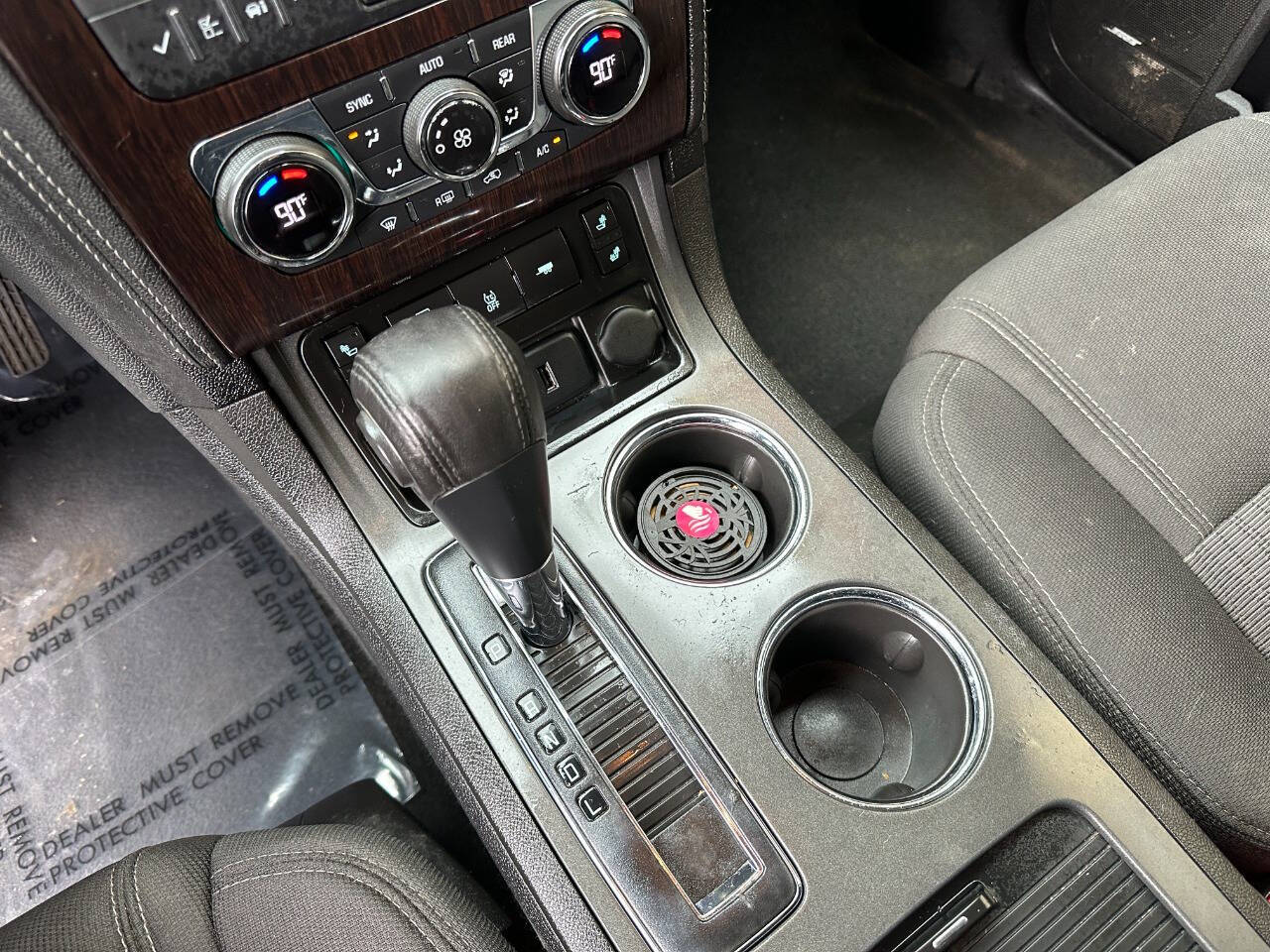 Vehicle image 21 of 24