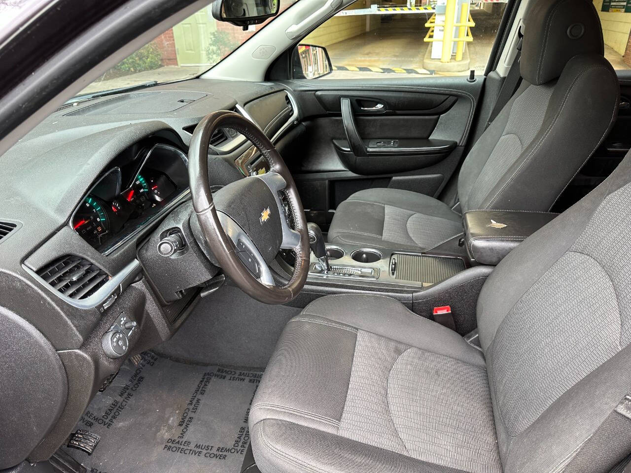Vehicle image 9 of 24