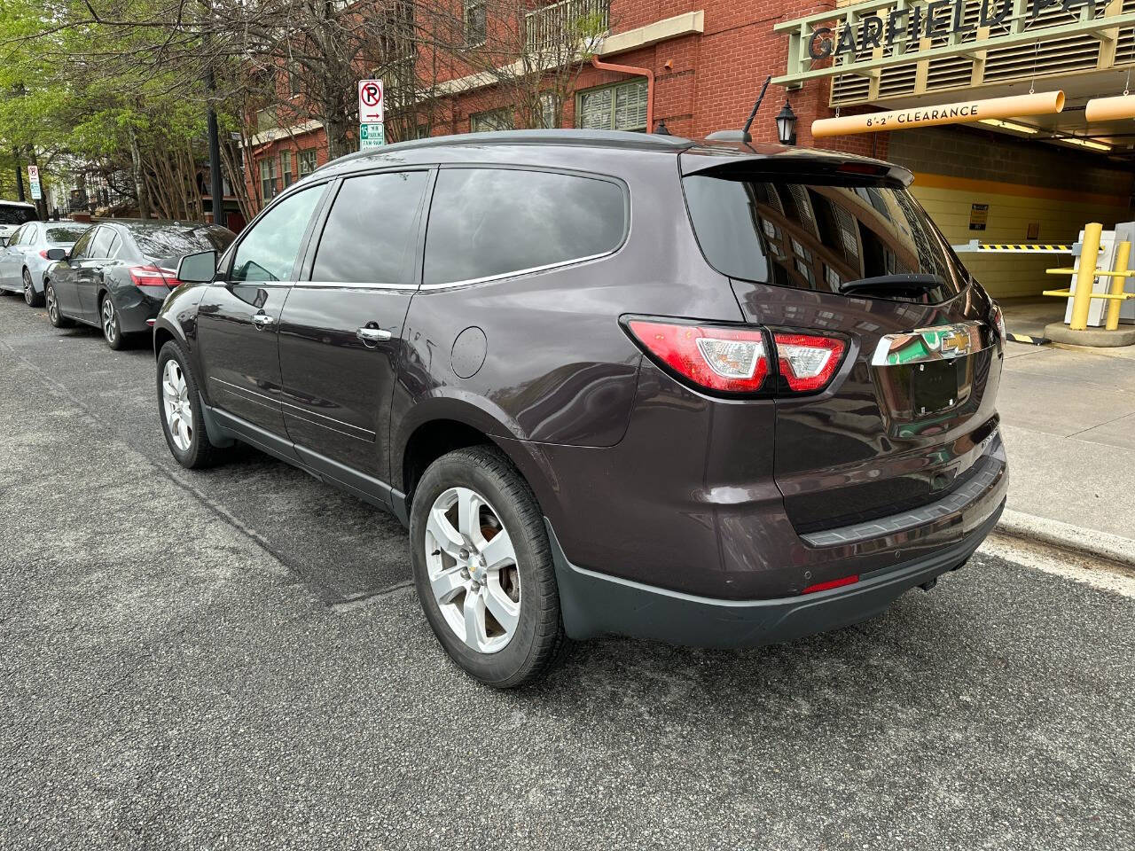 Vehicle image 6 of 24