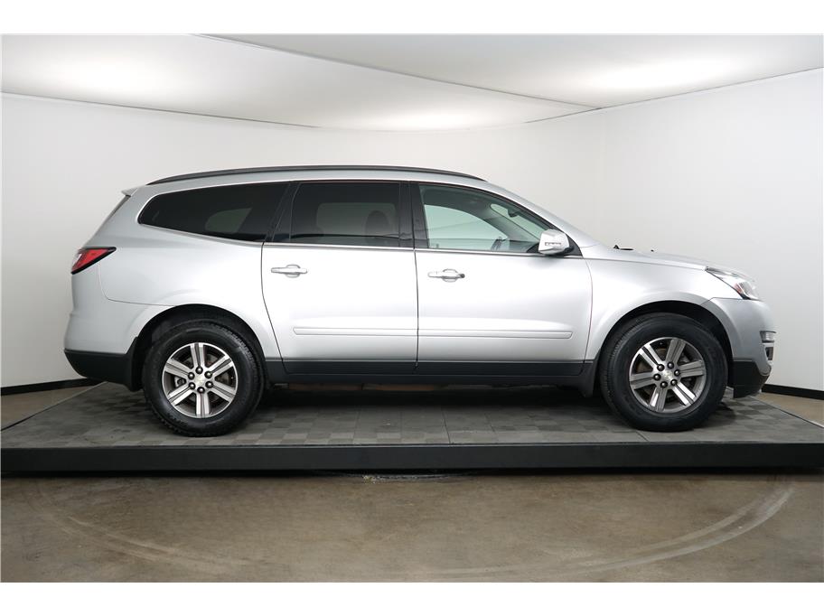 Vehicle image 4 of 28