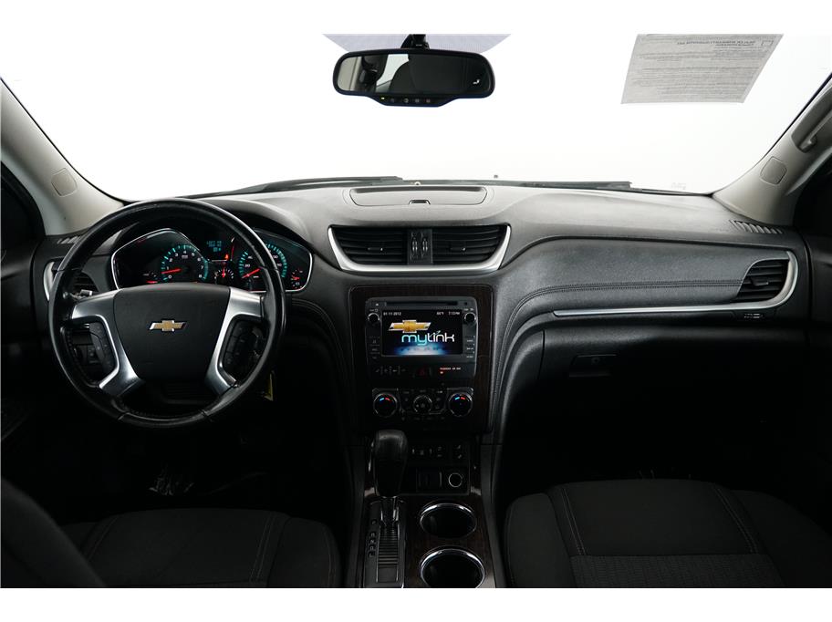 Vehicle image 23 of 28