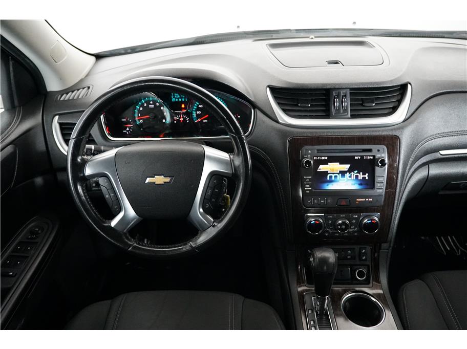 Vehicle image 24 of 28