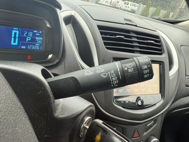Vehicle image 15 of 32