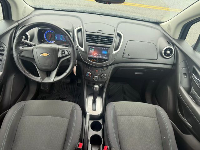Vehicle image 29 of 32