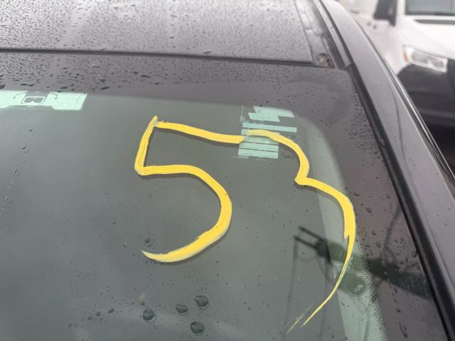 Vehicle image 31 of 32