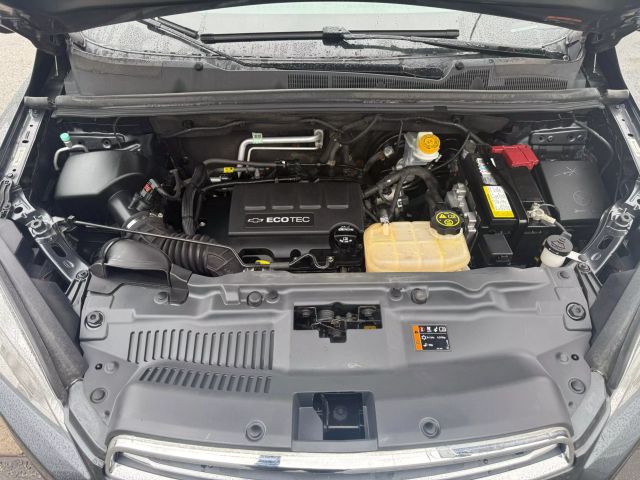 Vehicle image 25 of 32