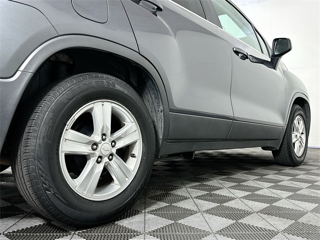 2016 Chevrolet Trax LT Image 7 of 22