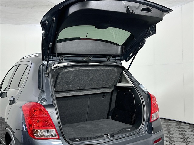 2016 Chevrolet Trax LT Image 8 of 22