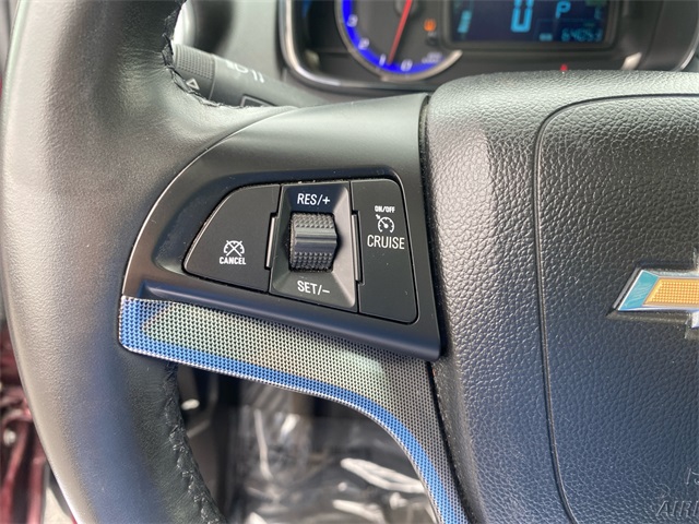 Vehicle image 17 of 37