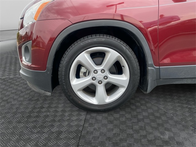 Vehicle image 34 of 37