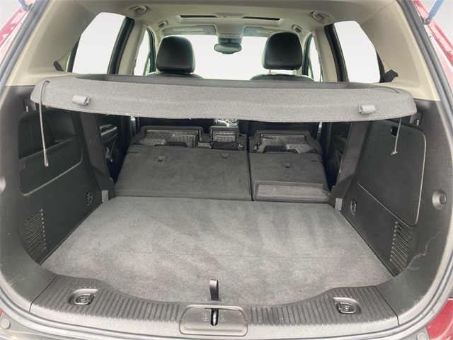 Vehicle image 32 of 37