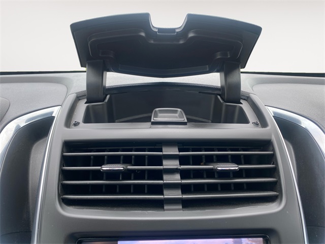 Vehicle image 21 of 37